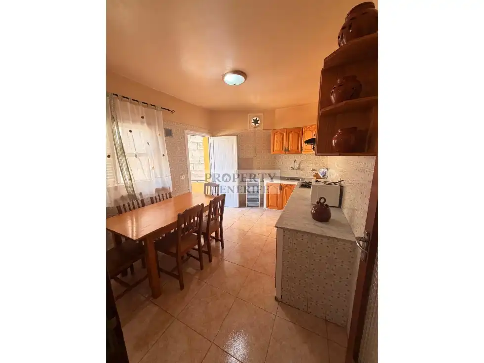 Kitchen of Apartments for rent in Arona  with Furnished