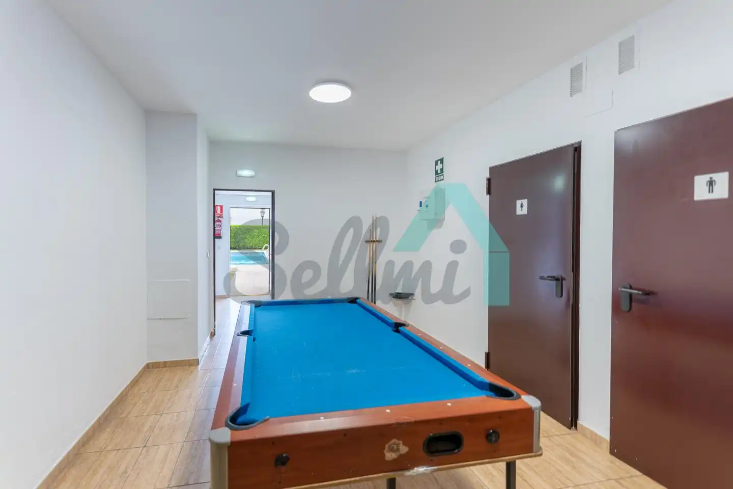 Swimming pool of Flat for rent in Oviedo   with Heating, Parquet flooring and Terrace
