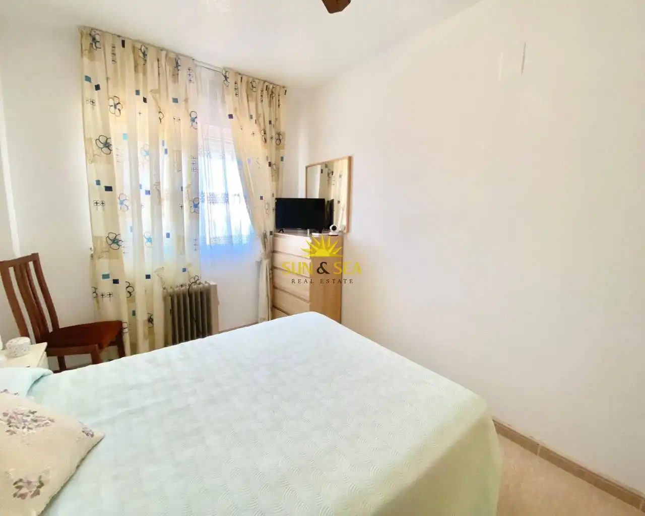 Habitación de Apartamento de alquiler en Cartagena con Aire acondicionado, Calefacción y Piscina