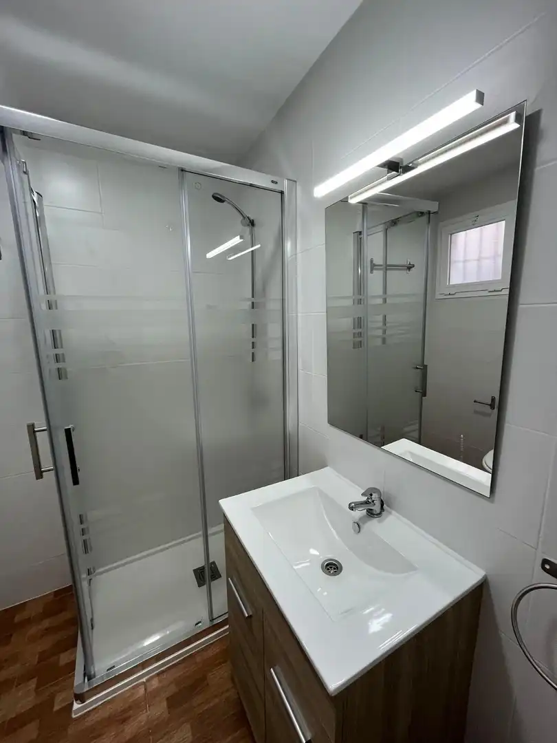 Bathroom of Study for sale in Málaga  with Terrace and Balcony