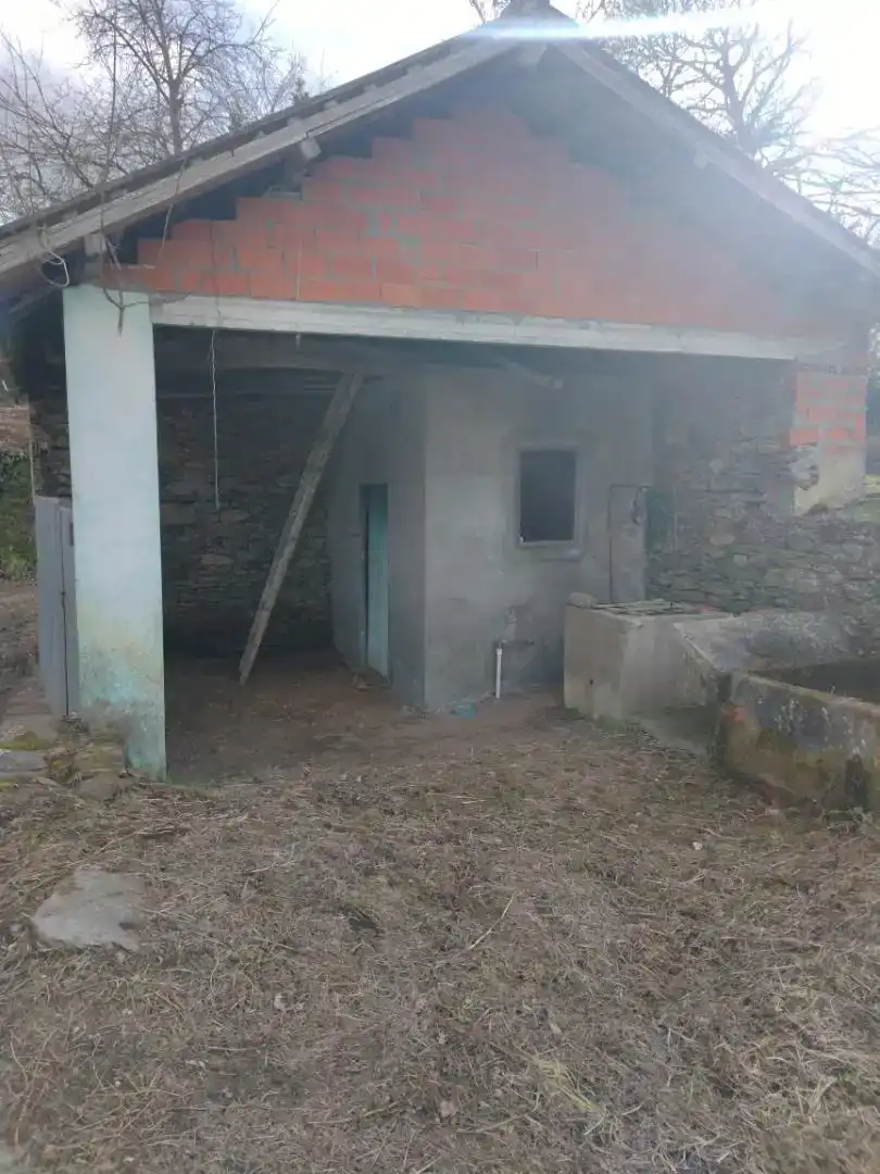 Finca rústica en venta en Lalín con Jardín privado, Trastero y Amueblado