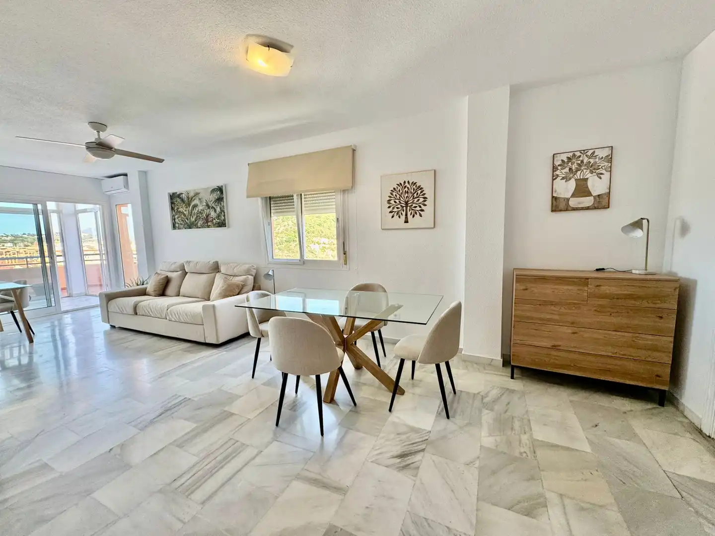 Comedor de Apartamento en venta en Fuengirola con Aire acondicionado, Terraza y Amueblado