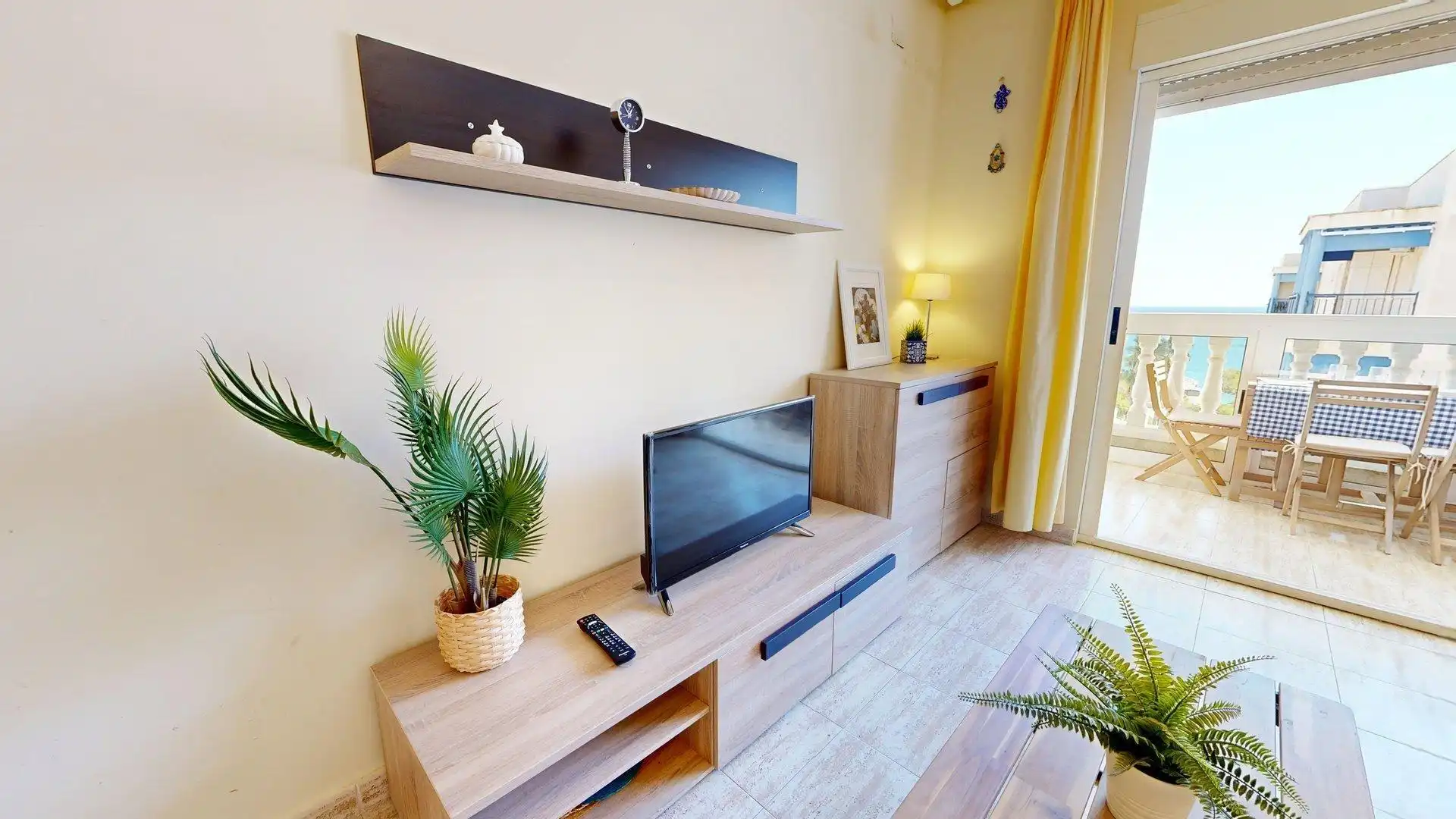 Apartament de lloguer a Avenida Costa Blanca, 19, Los Arenales del Sol