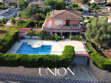 Casa con piscina in vendita a Caldes de Malavella