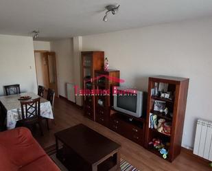 Living room of Flat for sale in Salamanca Capital  with Heating, Storage room and Furnished