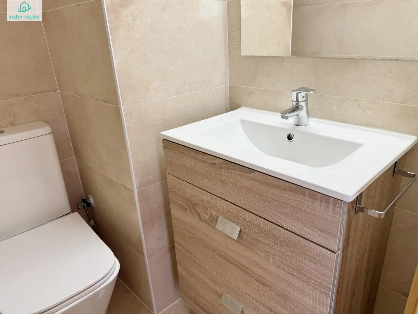 Bathroom of Apartments for rent in El Campello  with Air Conditioner, Terrace and Furnished