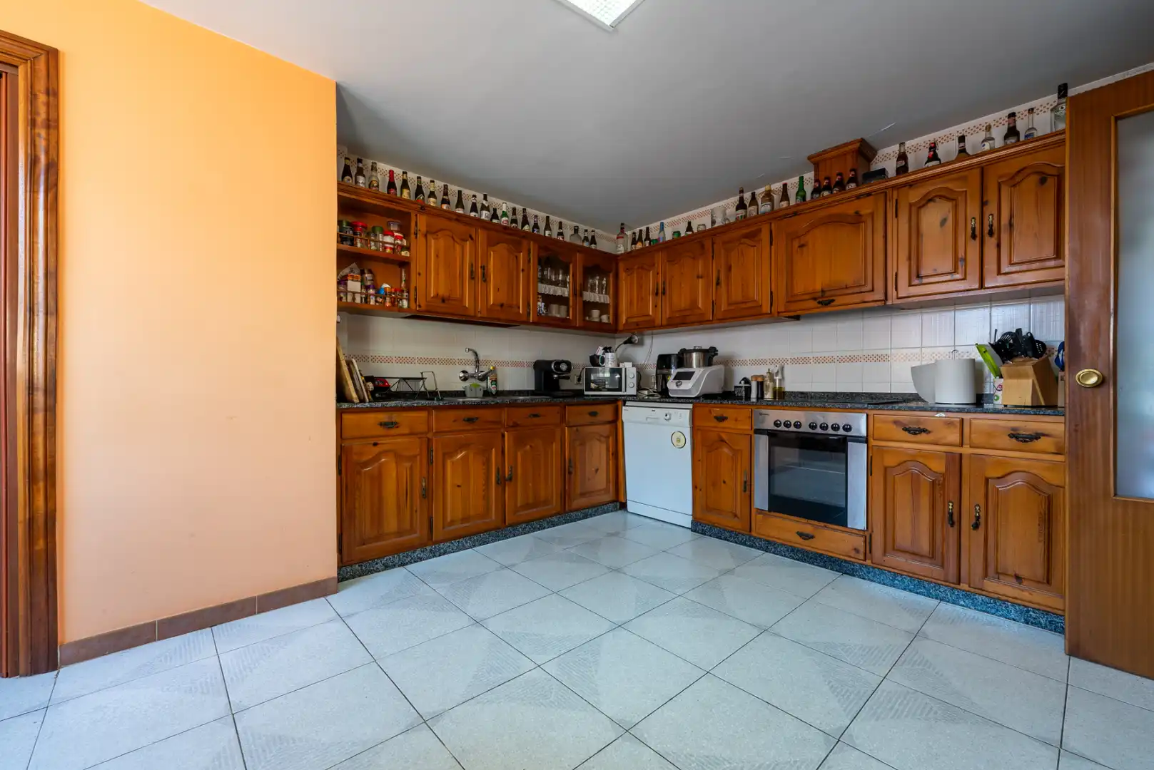 Kitchen of Detached homes for sale in Montequinto  with Air Conditioner, Heating and Parquet flooring