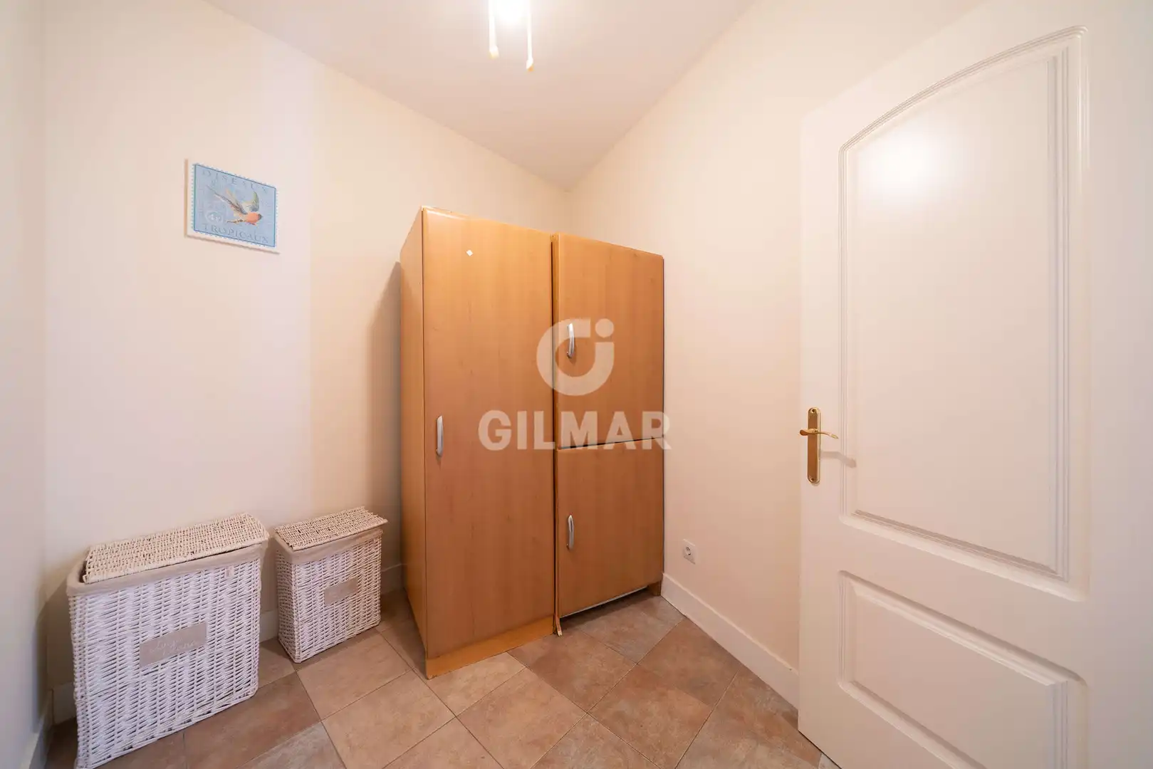 Flat for sale in Madrid  with Heating and Storage room