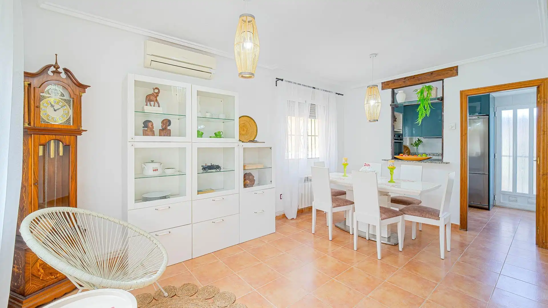 Comedor de Casa adosada en venta en Orihuela con Aire acondicionado, Calefacción y Jardín privado