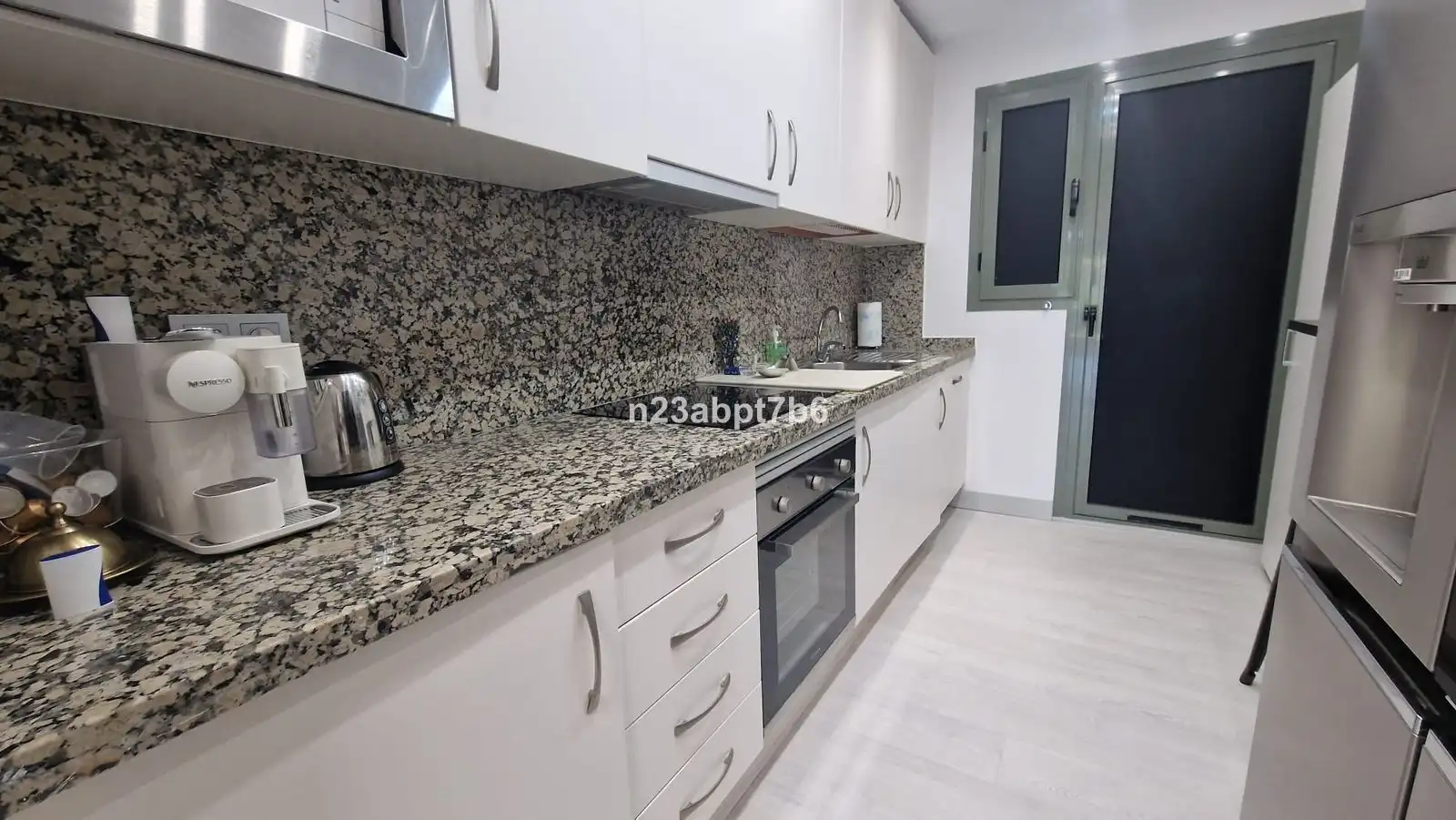 Apartamento con piscina en venta en Calle Pico Alcazaba 21, imagen 5