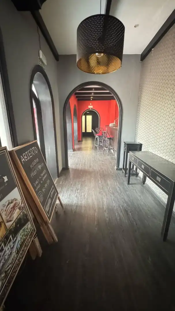 Gebäude zum Verkauf in Estepona mit Alarm und Gemeinschaftspool
