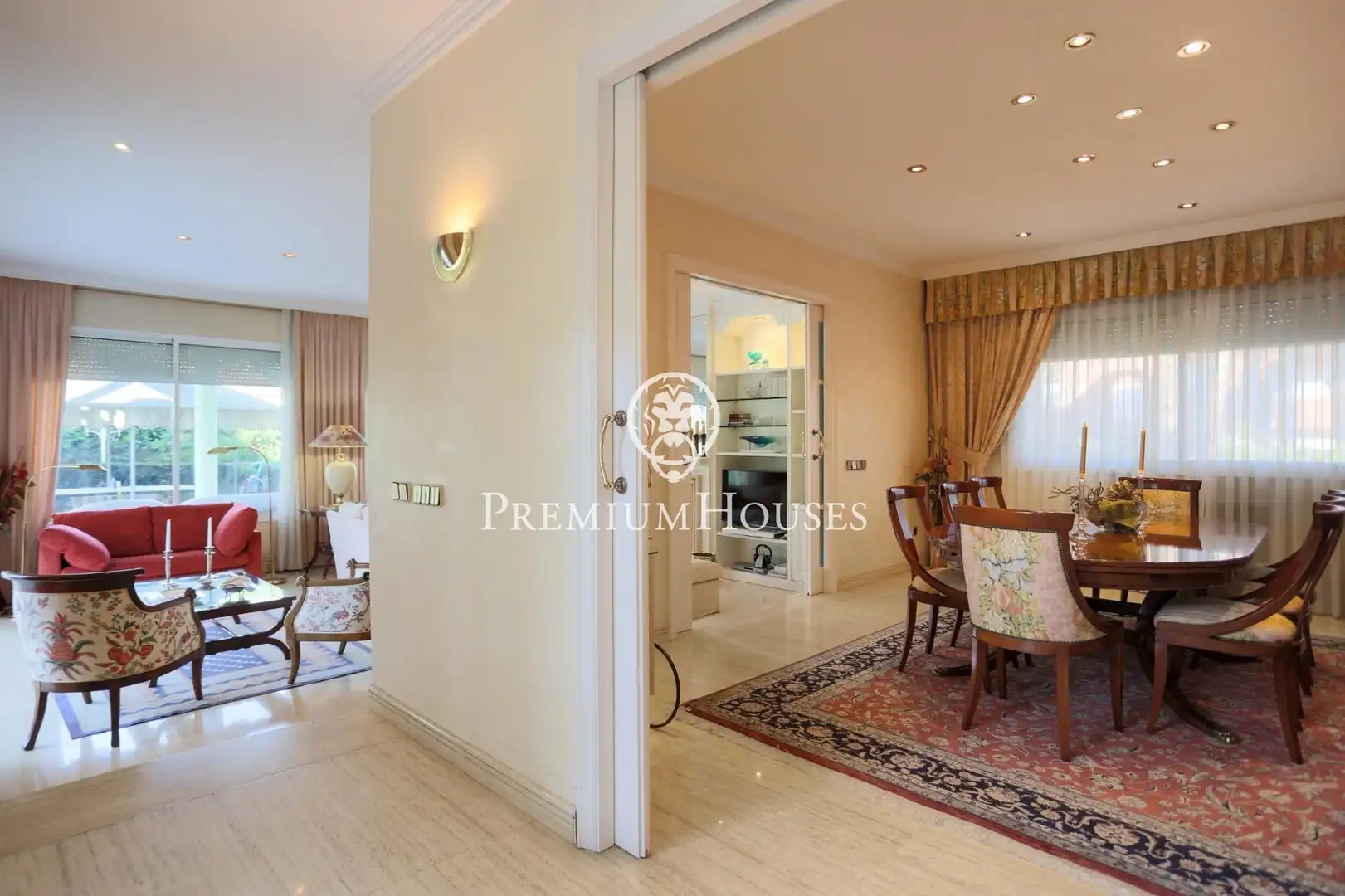 House with pool for sale in La Pineda, imagen 11