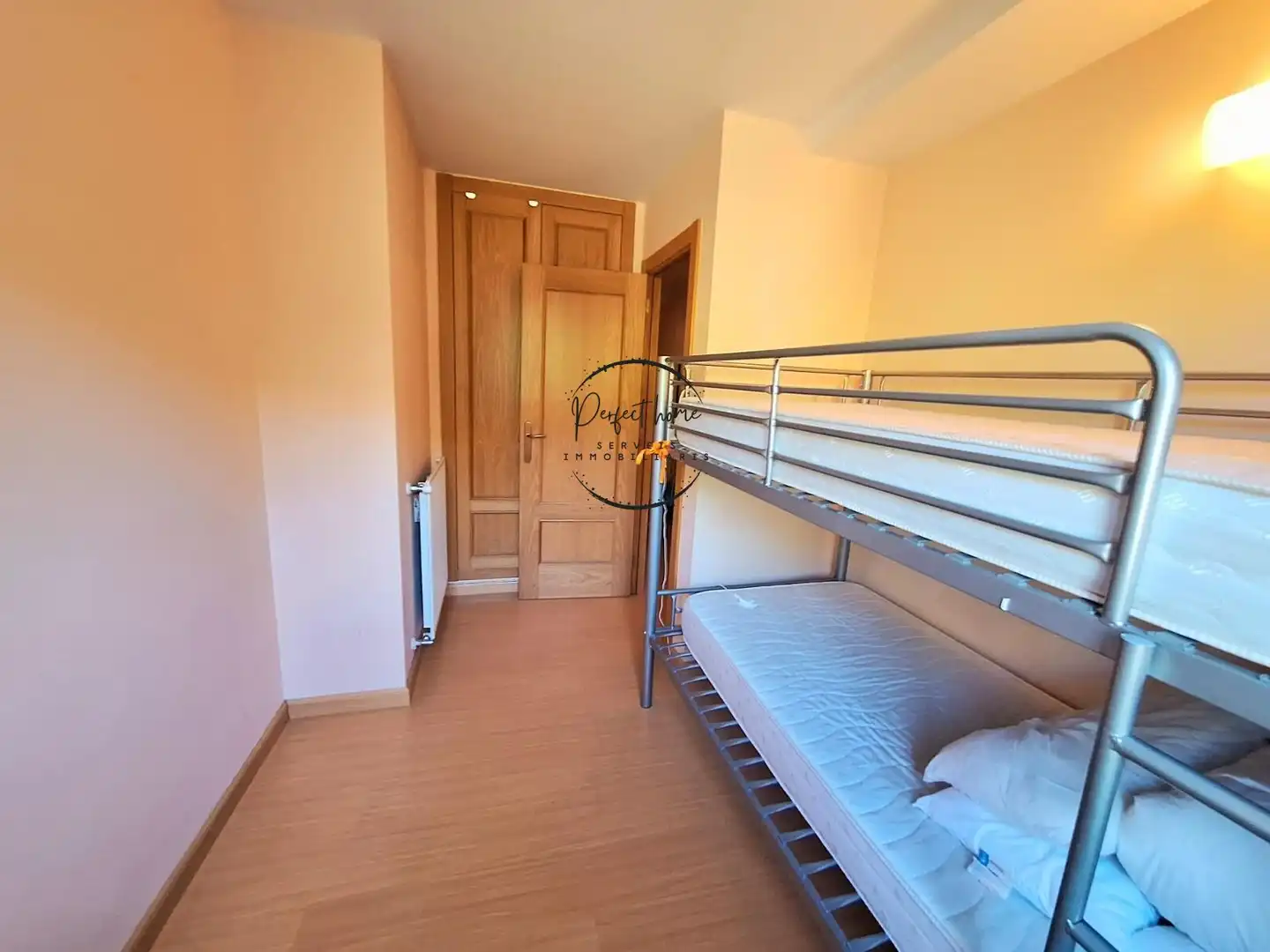 Habitación de Piso en venta en Canillo con Calefacción, Trastero y Amueblado