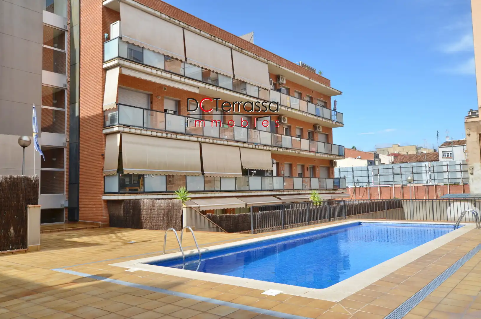 Piso con terraza en venta en Ponent