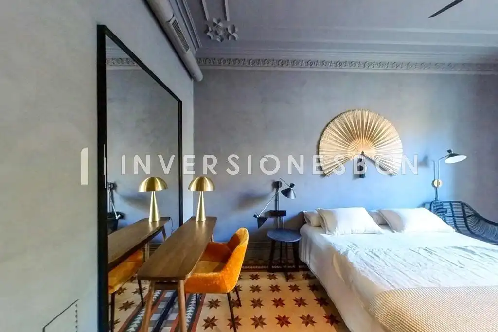 Flat for rent in Calle TRAFALGAR, Sant Pere, Sta. Caterina i la Ribera