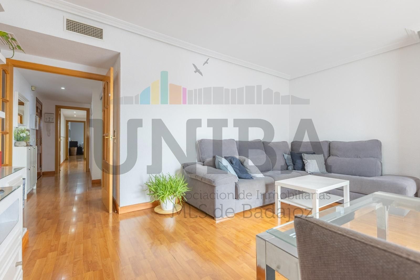 Living room of Flat for sale in Badajoz Capital  with Air Conditioner and Storage room