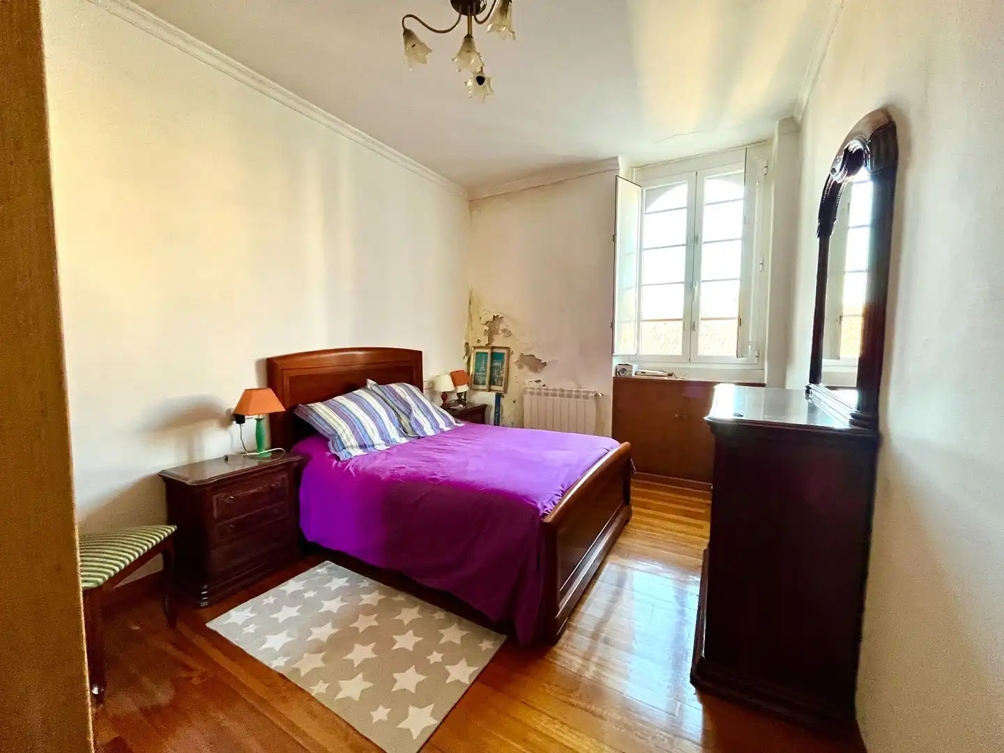 Schlafzimmer von Wohnung zum Verkauf in Santiago de Compostela  mit Heizung
