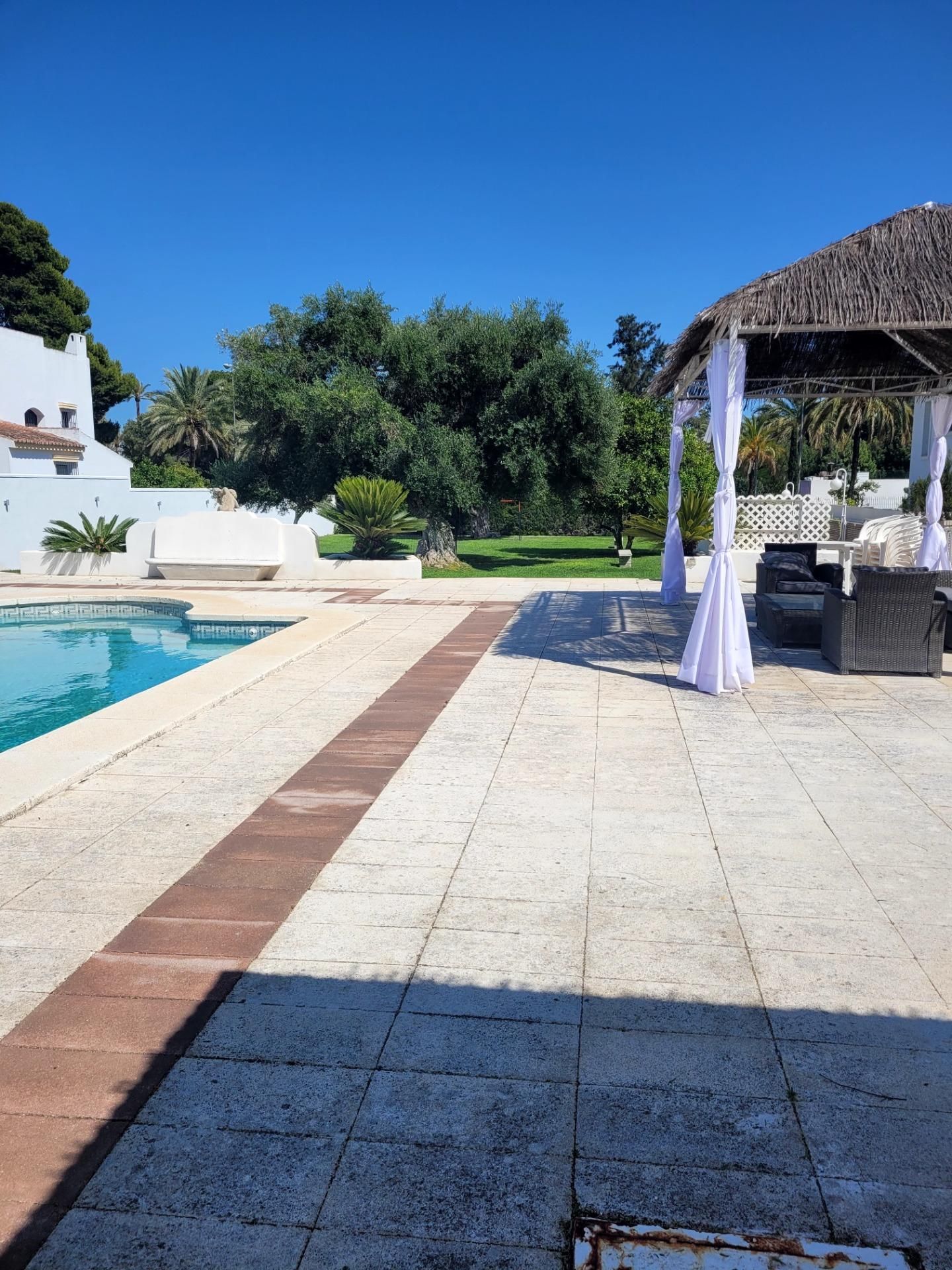Swimming pool of Residential for sale in Jerez de la Frontera