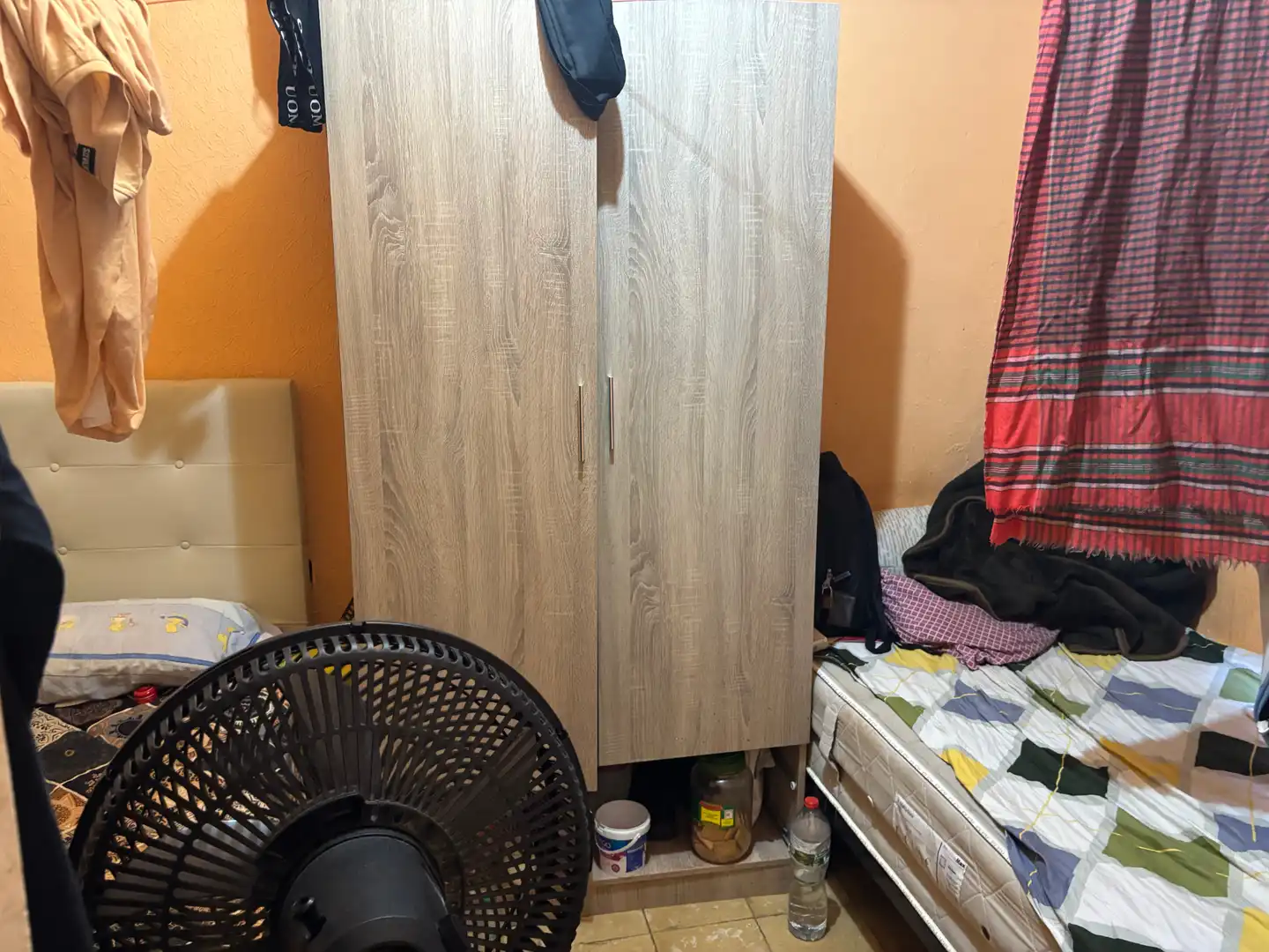 Schlafzimmer von Wohnung zum Verkauf in Badalona mit Ofen