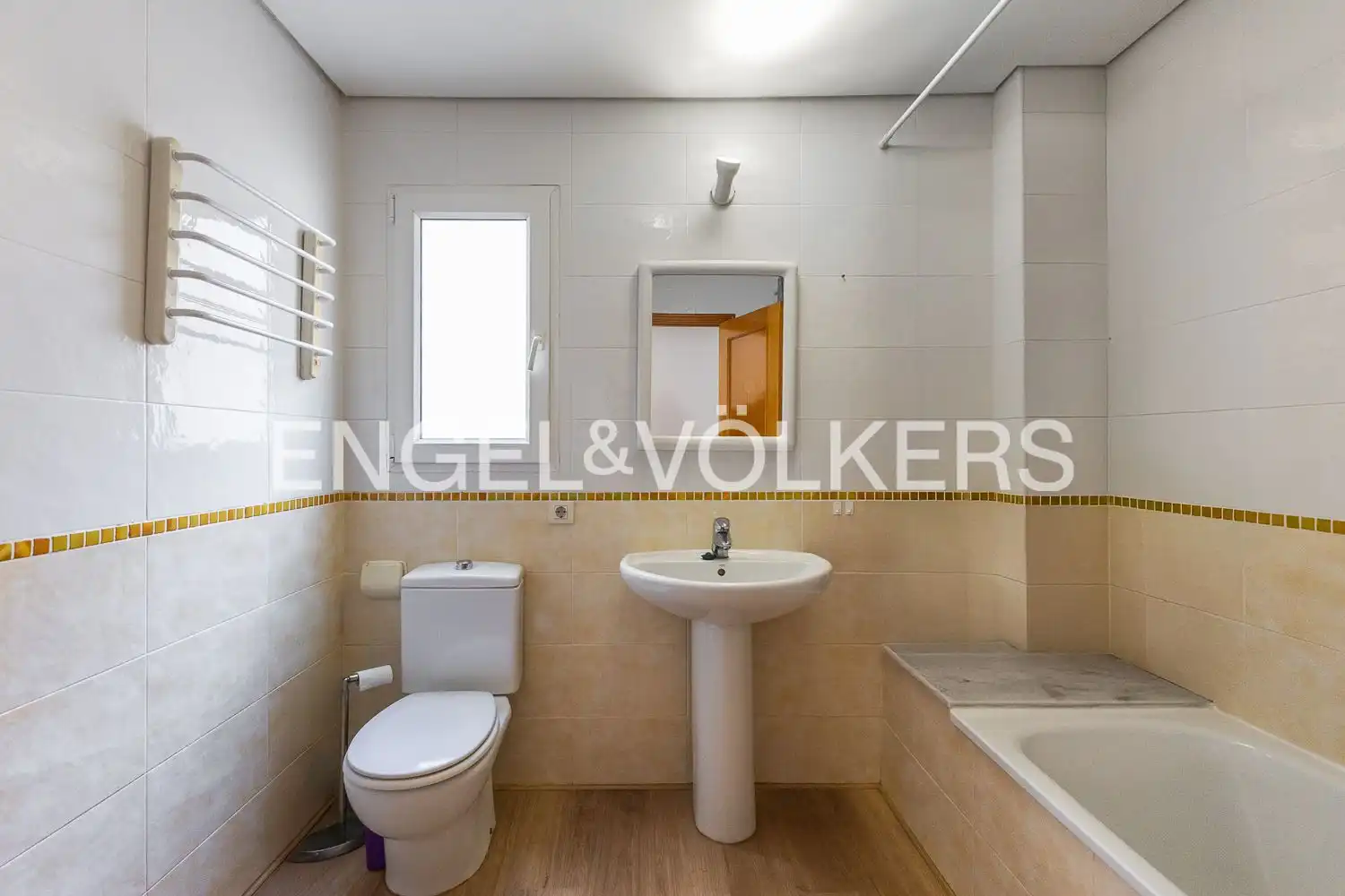 Bathroom of Flat for sale in Xaló  with Air Conditioner, Heating and Terrace