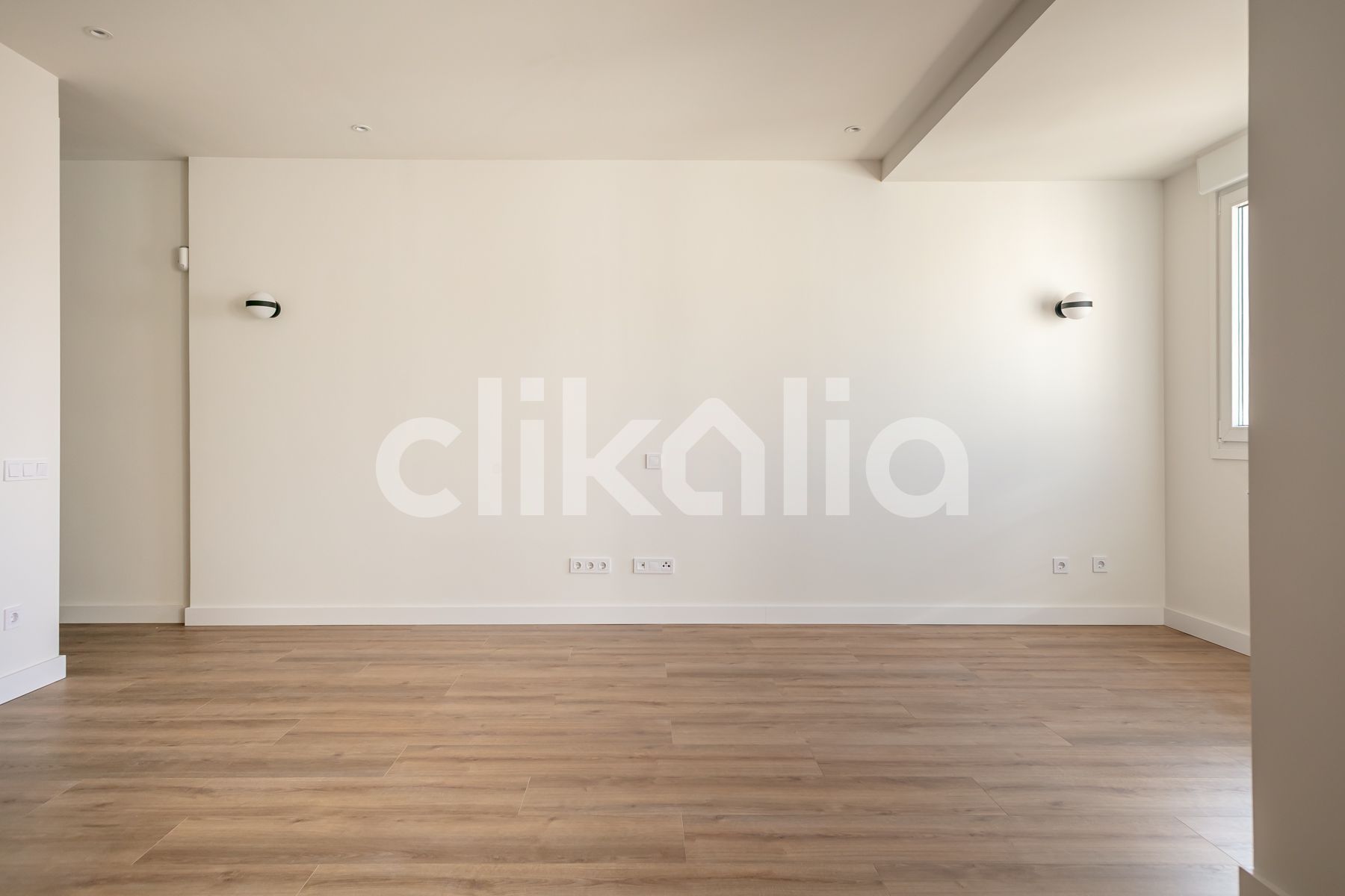 Bedroom of Flat for sale in  Madrid Capital  with Air Conditioner and Heating