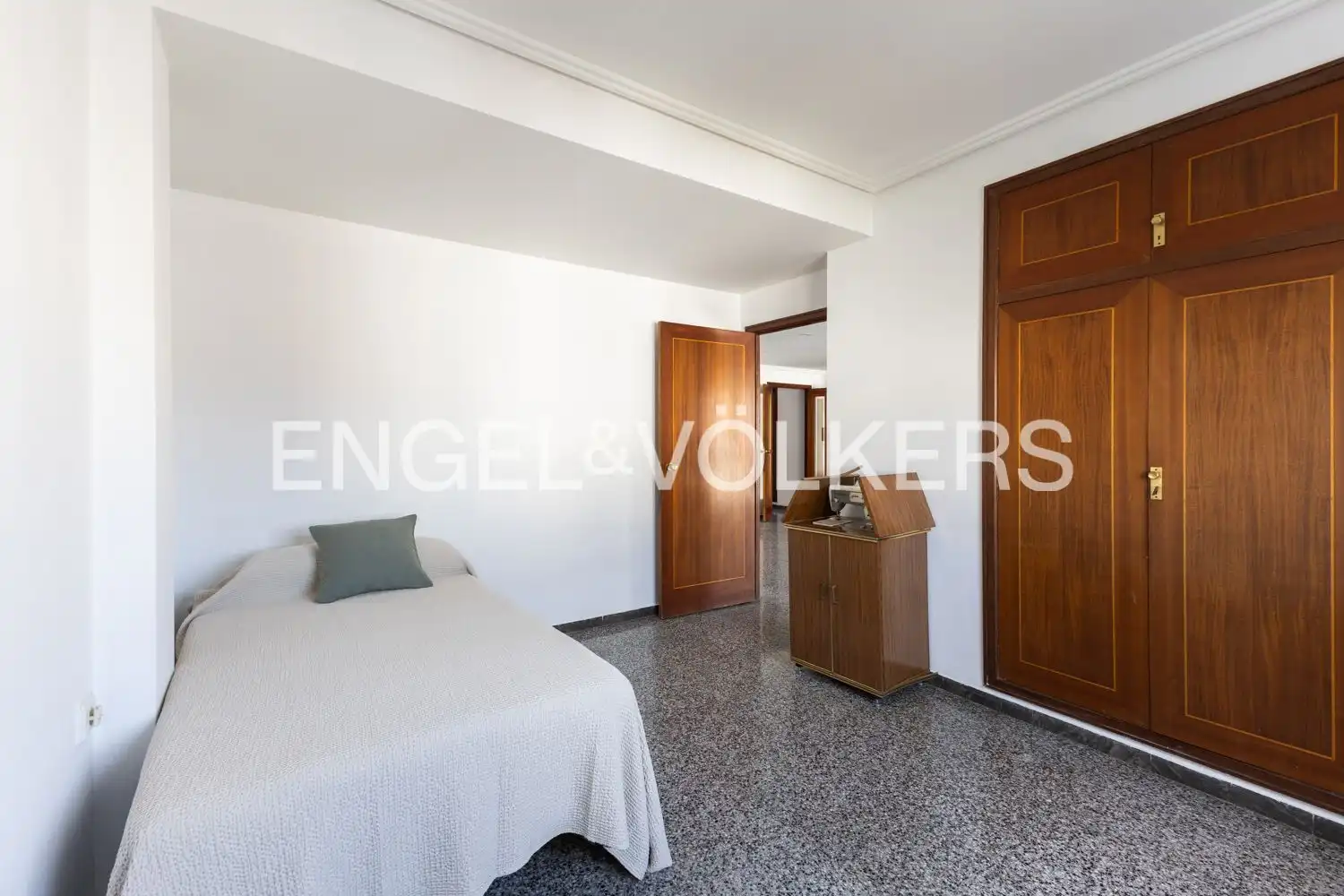 Habitación de Piso en venta en Valencia con Aire acondicionado, Calefacción y Balcón