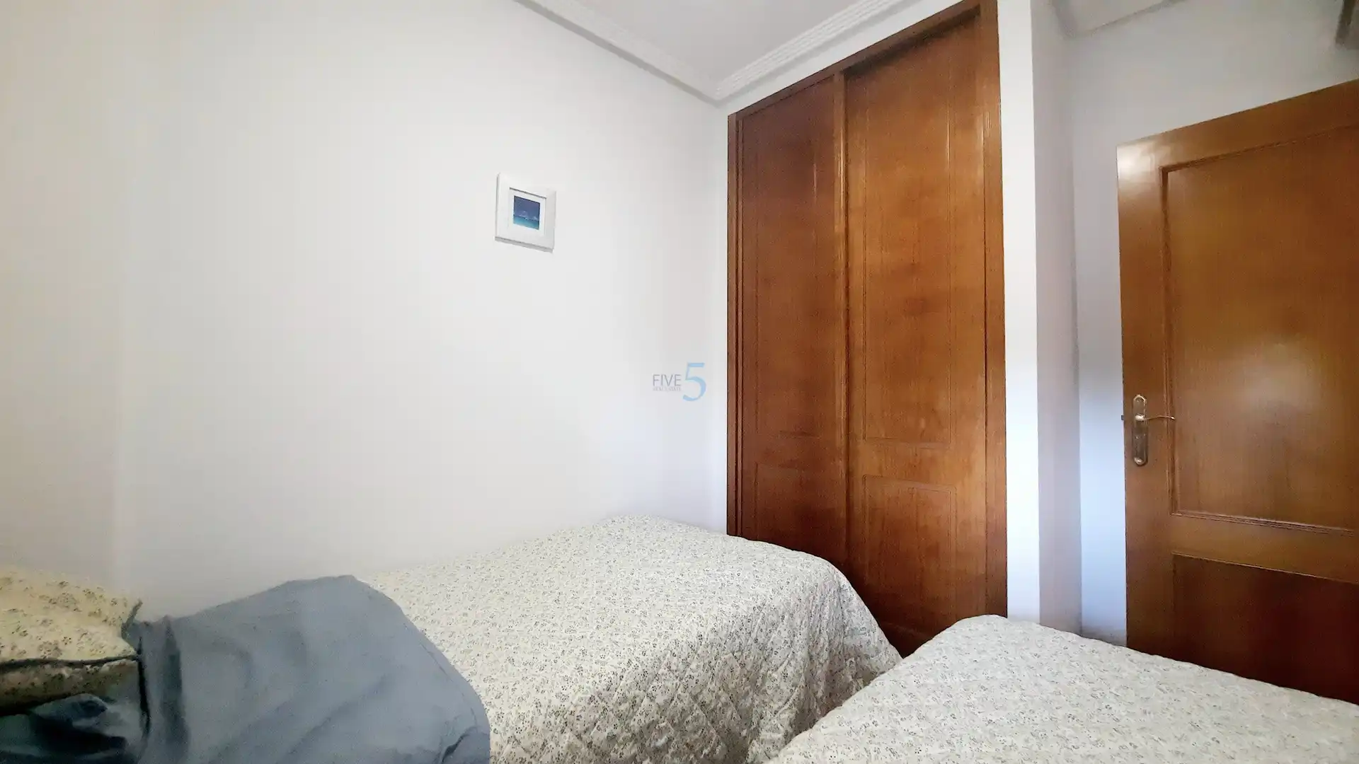 Dormitori de Pis en venda en San Pedro del Pinatar amb Aire condicionat, Calefacció i Terrassa