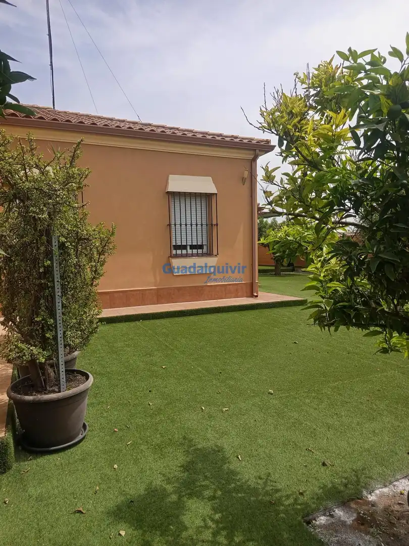 Villa con piscina in vendita a Entrenúcleos, imagen 67
