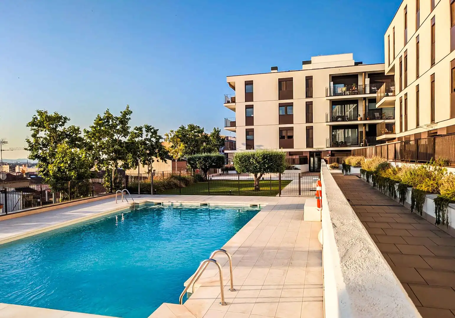 Swimming pool of Flat for sale in Sabadell  with Heating, Terrace and Community pool