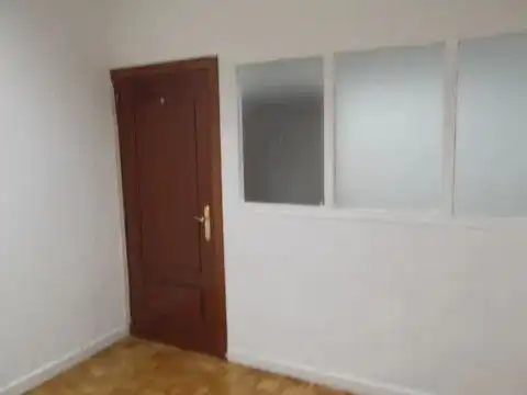 Bedroom of Office for rent in Madrid