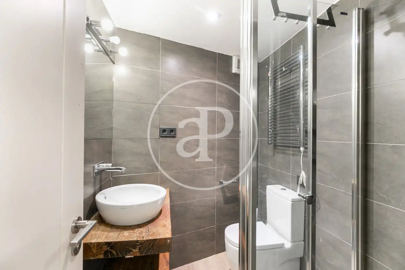 Badezimmer von Wohnung zur Miete in Sarrià - Sant Gervasi