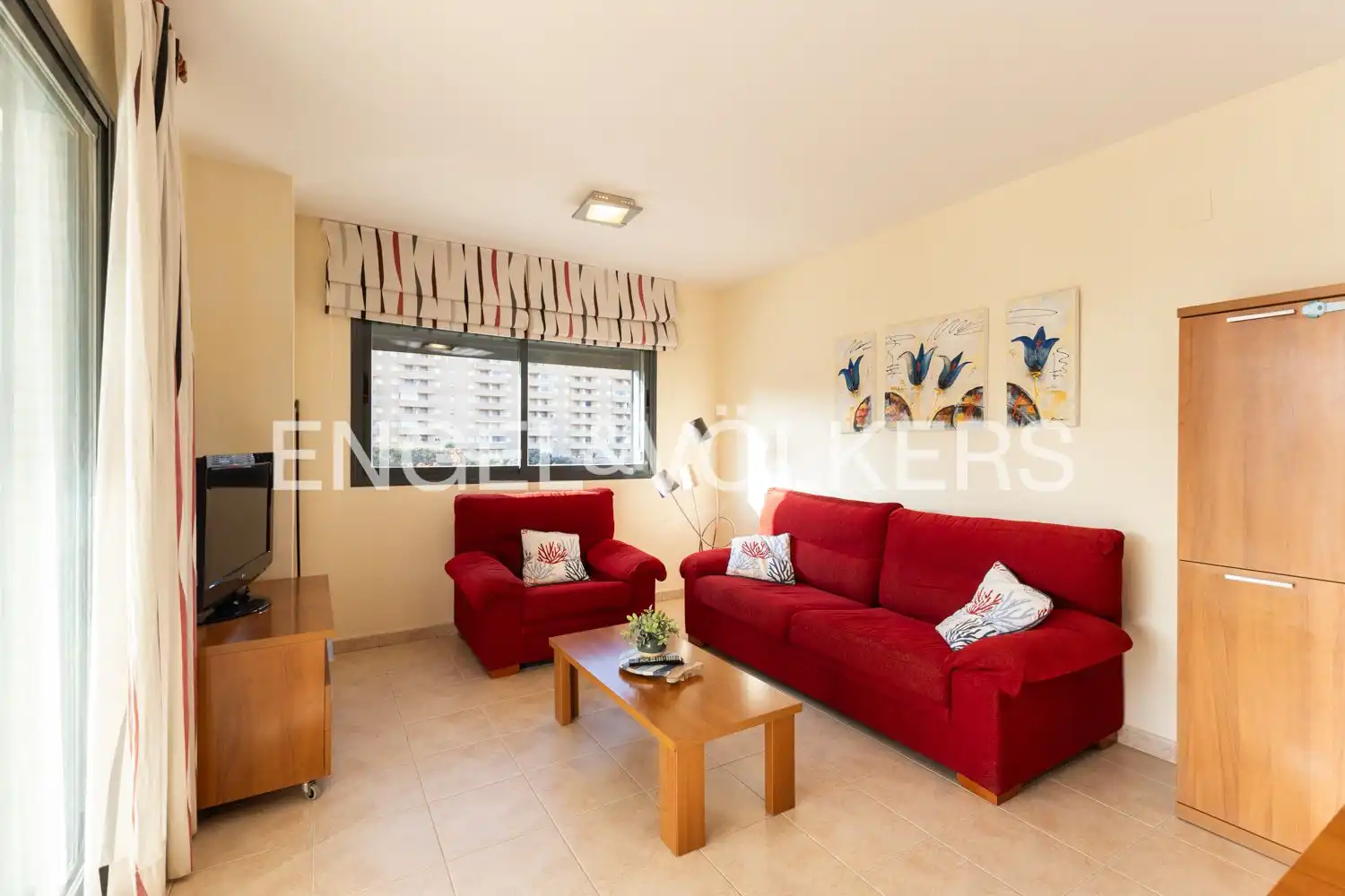 Außenansicht von Wohnung zum Verkauf in Oropesa del Mar / Orpesa mit Klimaanlage, Heizung und Privatgarten