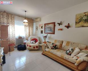 Living room of Single-family semi-detached for sale in Villafranca de los Caballeros  with Air Conditioner and Terrace