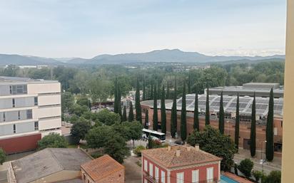 Exterior view of Flat for sale in Girona Capital  with Air Conditioner, Heating and Parquet flooring