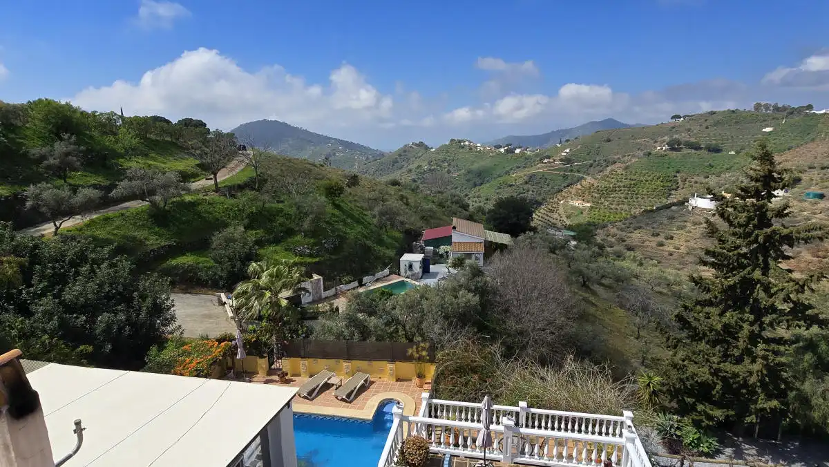 Casa rústica amb jardí en venda a Cómpeta, imagen 58