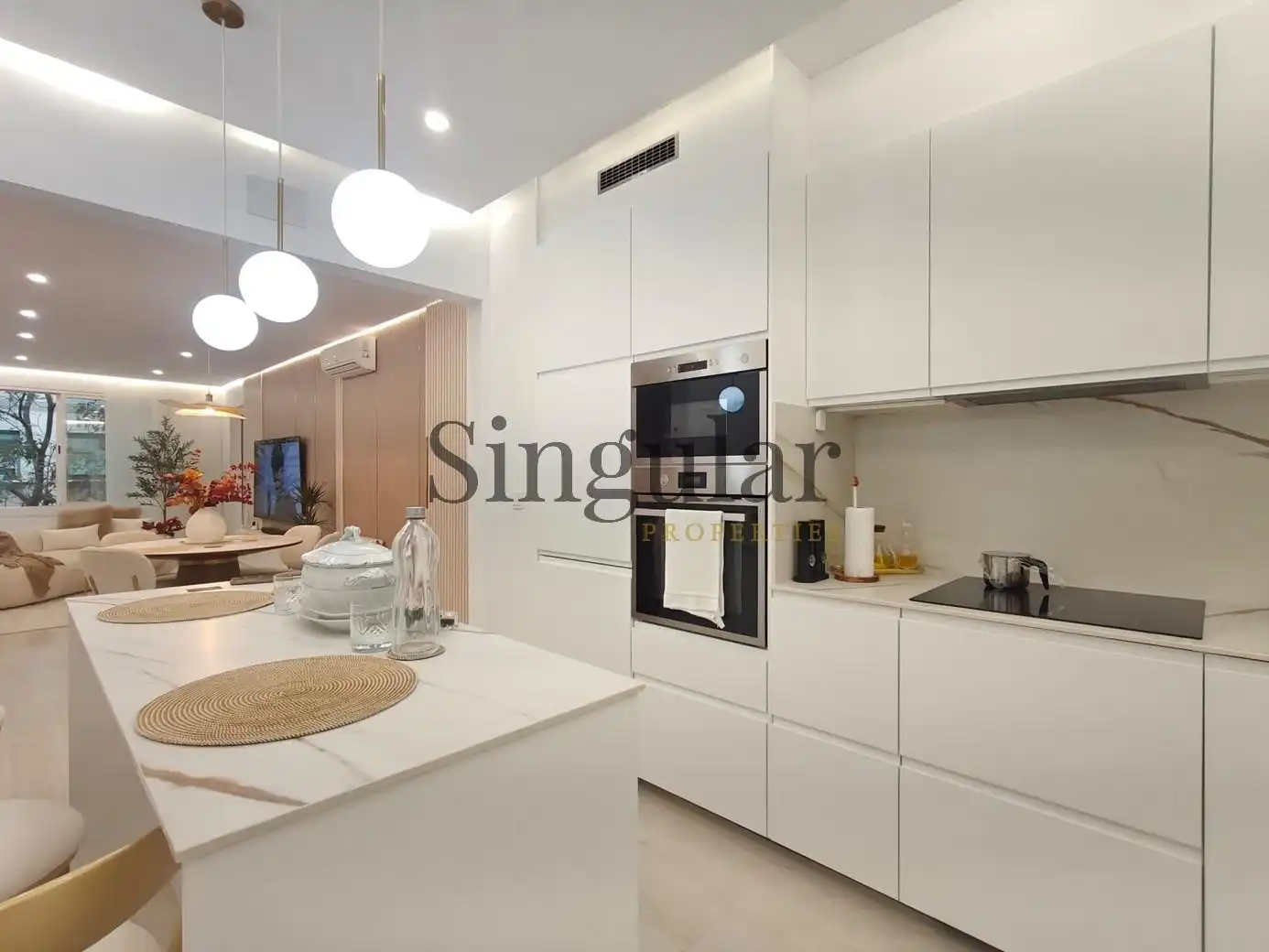 Cocina de Piso en venta en Barcelona con Aire acondicionado, Calefacción y Amueblado