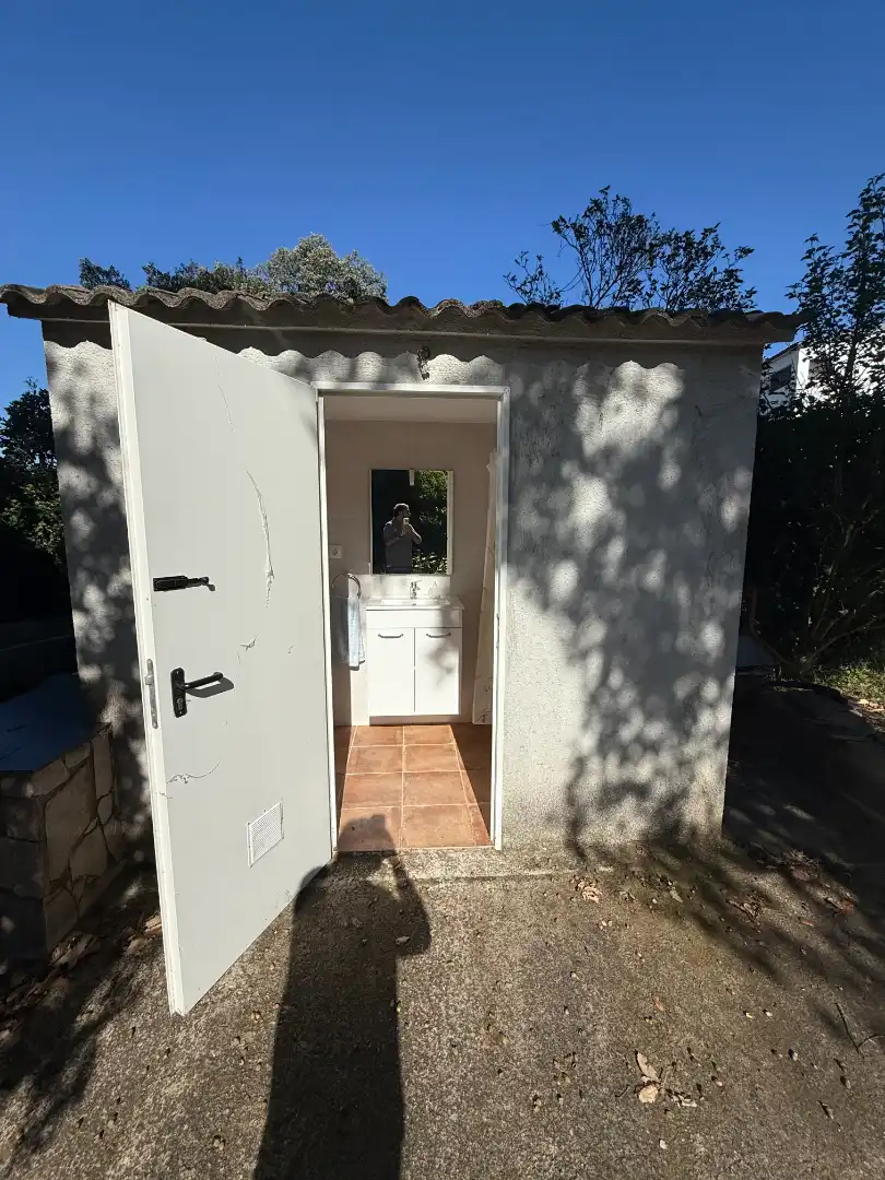 Baño de Casa o chalet en venta en Riells i Viabrea con Calefacción, Jardín privado y Piscina
