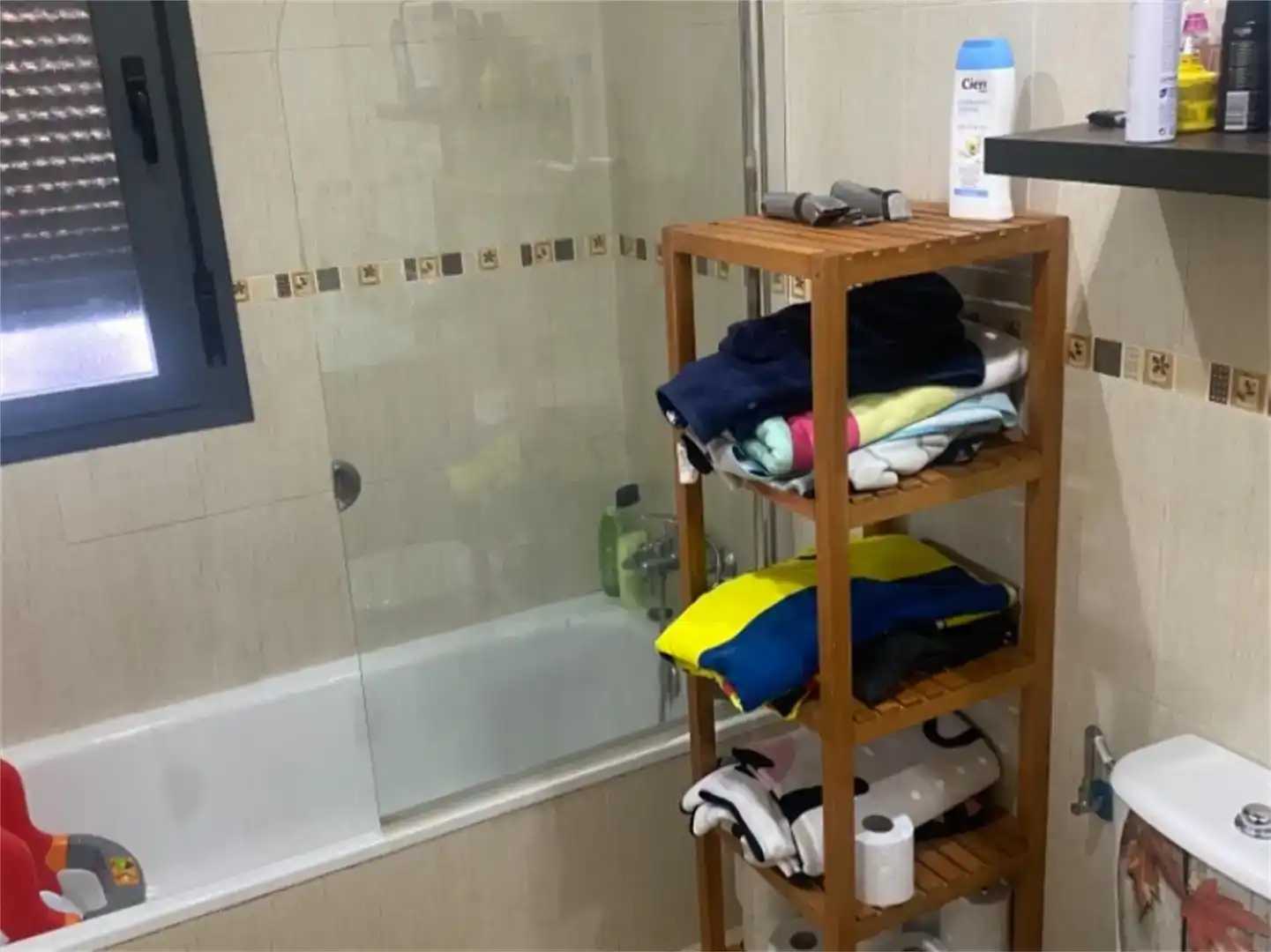 Bany de Àtic en venda en Arroyo de la Encomienda amb Parquet, Traster i Moblat