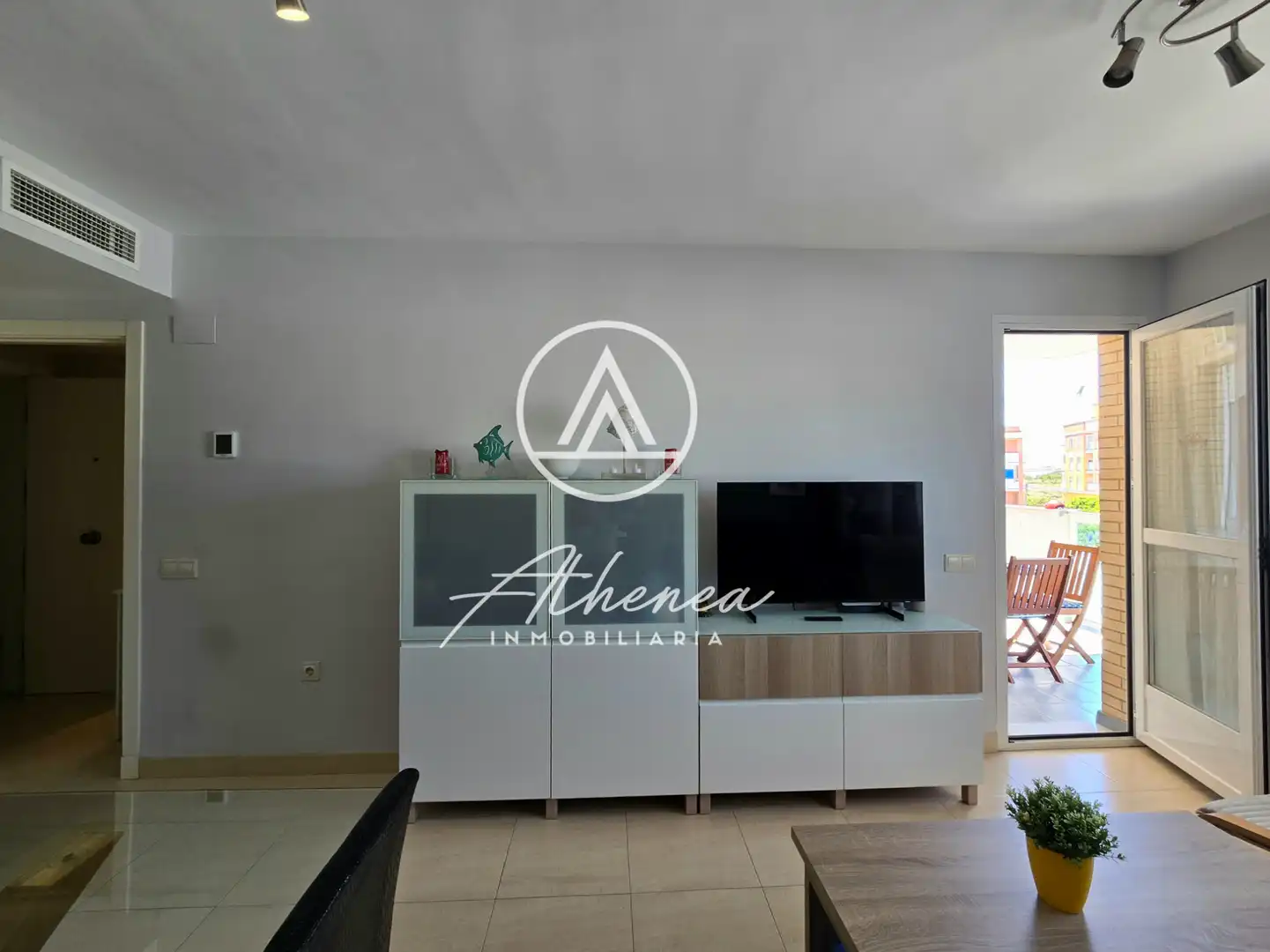 Sala de estar de Piso en venta en Roquetas de Mar con Aire acondicionado, Calefacción y Terraza