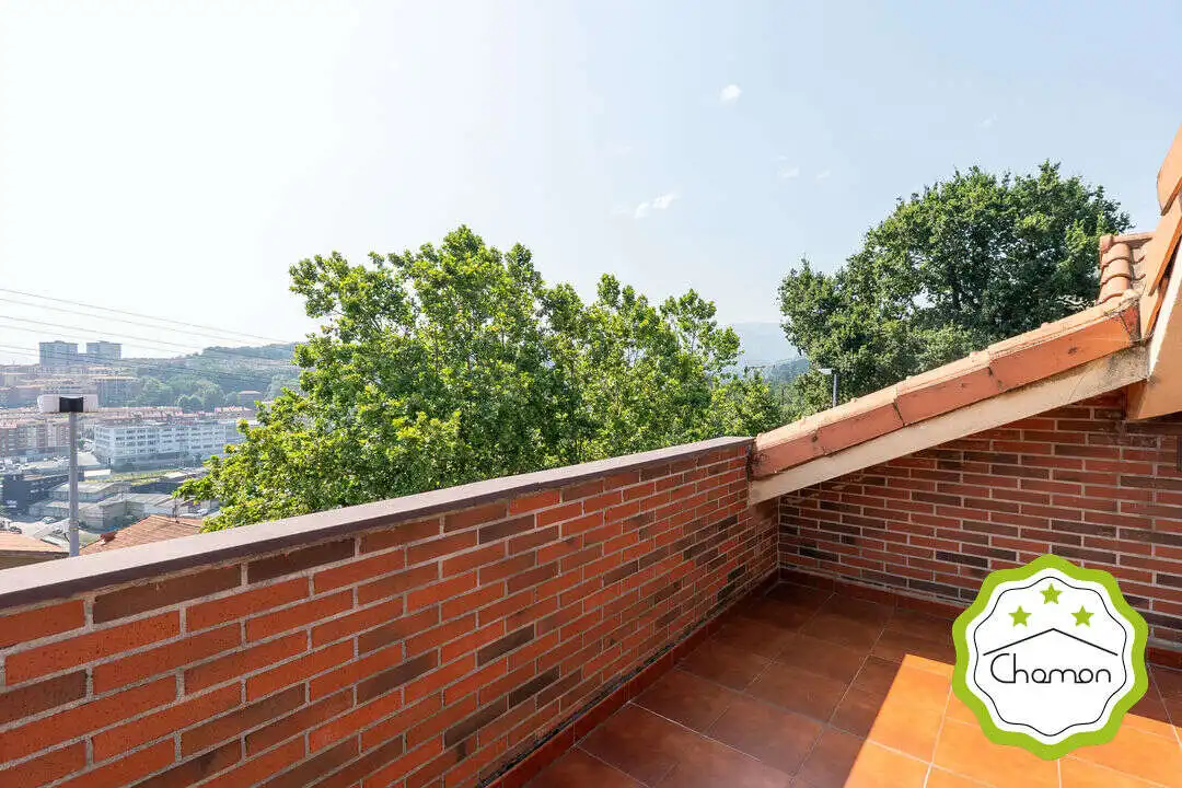 Terrasse von Einfamilien-Reihenhaus zum Verkauf in Barakaldo  mit Heizung, Privatgarten und Terrasse