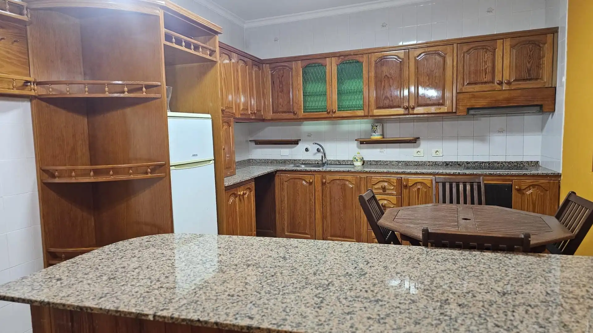 Kitchen of Buildings for sale in Santa Lucía de Tirajana