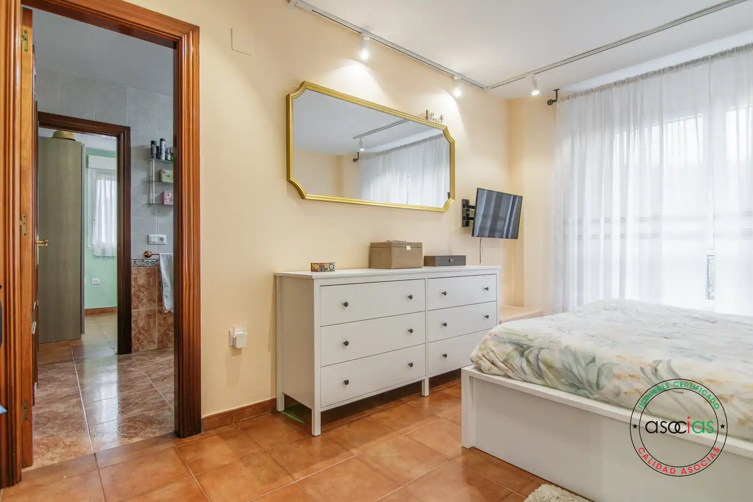 Dormitori de Casa o xalet en venda en Soto del Barco amb Calefacció, Jardí privat i Terrassa