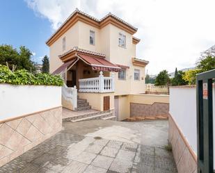 Vista exterior de Casa o xalet en venda en Cenes de la Vega amb Aire condicionat, Calefacció i Terrassa