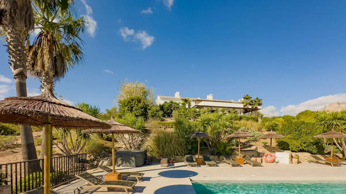 Piscina de Finca rústica en venda en Villanueva de la Concepción amb Aire condicionat, Jardí privat i Terrassa