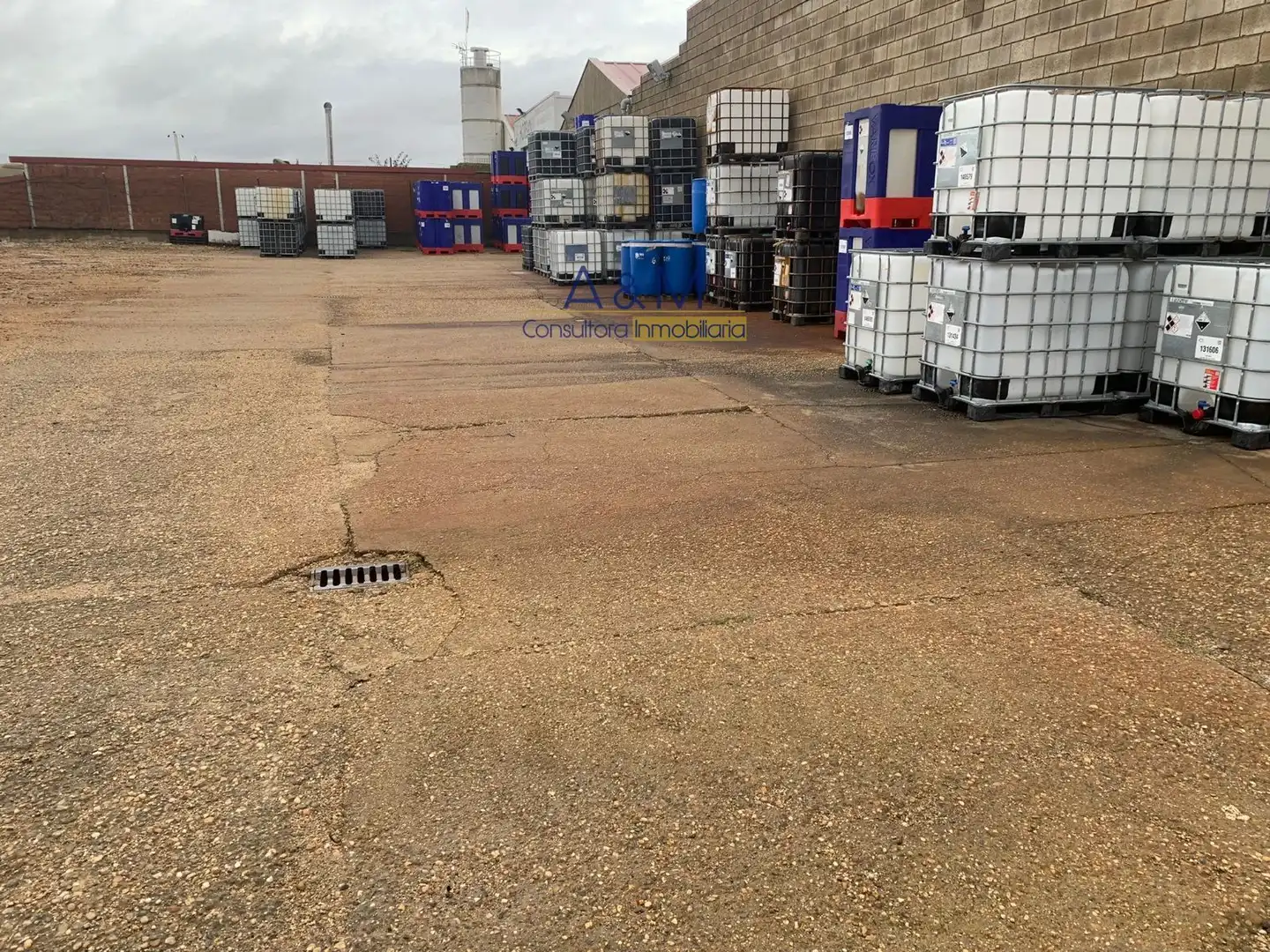 Vista exterior de Nave industrial en venta en San Cristóbal de Entreviñas