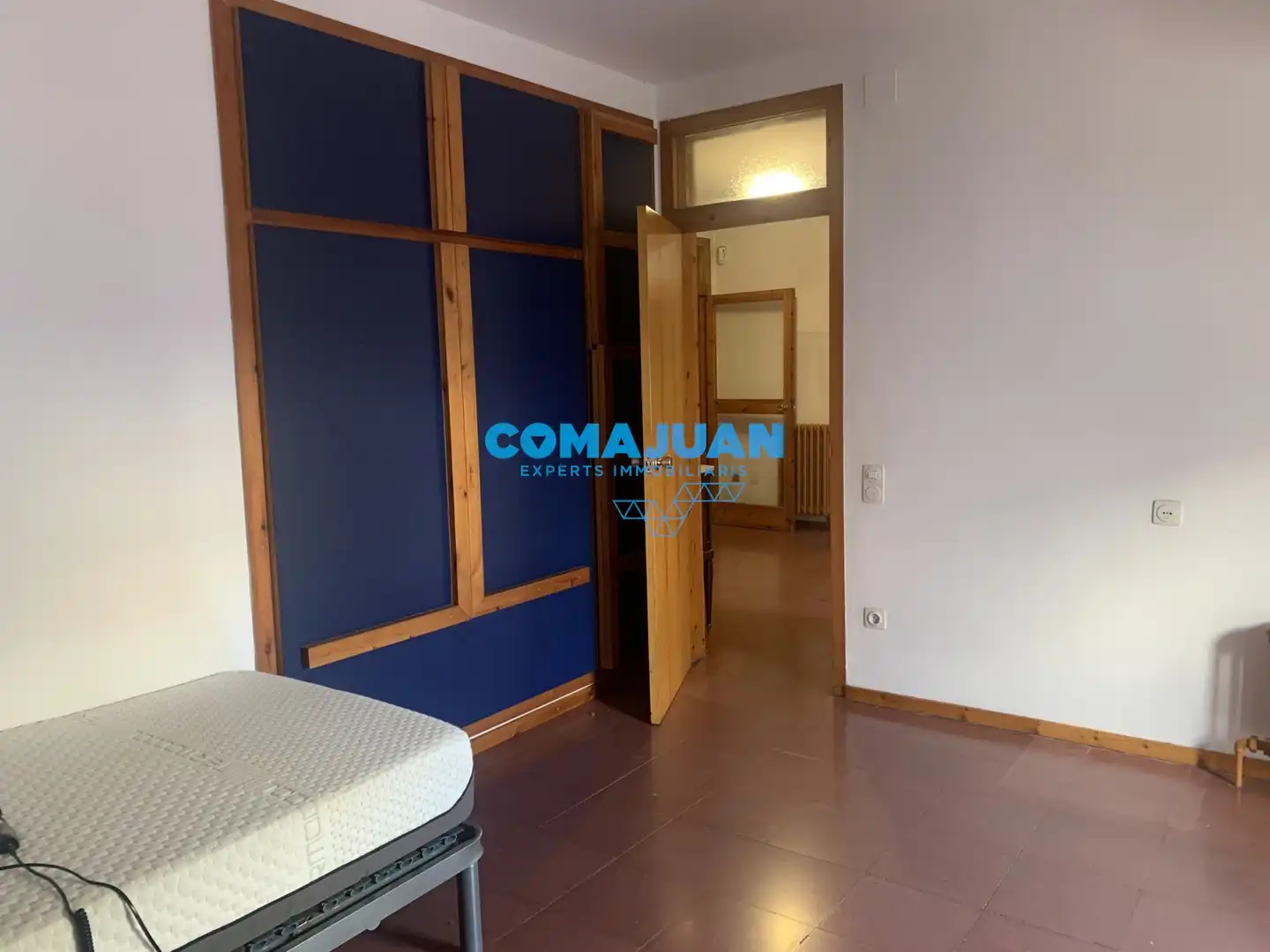 Country house zum Verkauf in Mataró mit Klimaanlage, Heizung und Terrasse