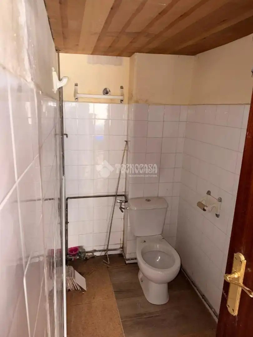Baño de Local de alquiler en Madrid