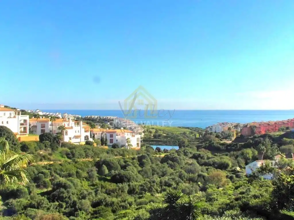 Vista exterior de Piso en venta en La Alcaidesa con Jardín privado, Terraza y Piscina