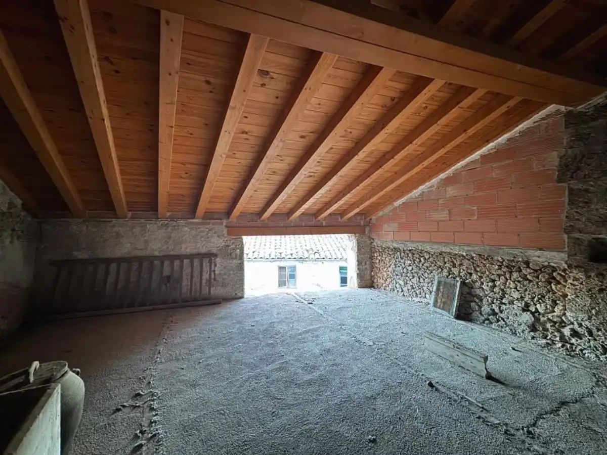 Einfamilien-Reihenhaus zum Verkauf in Beceite mit Balkon