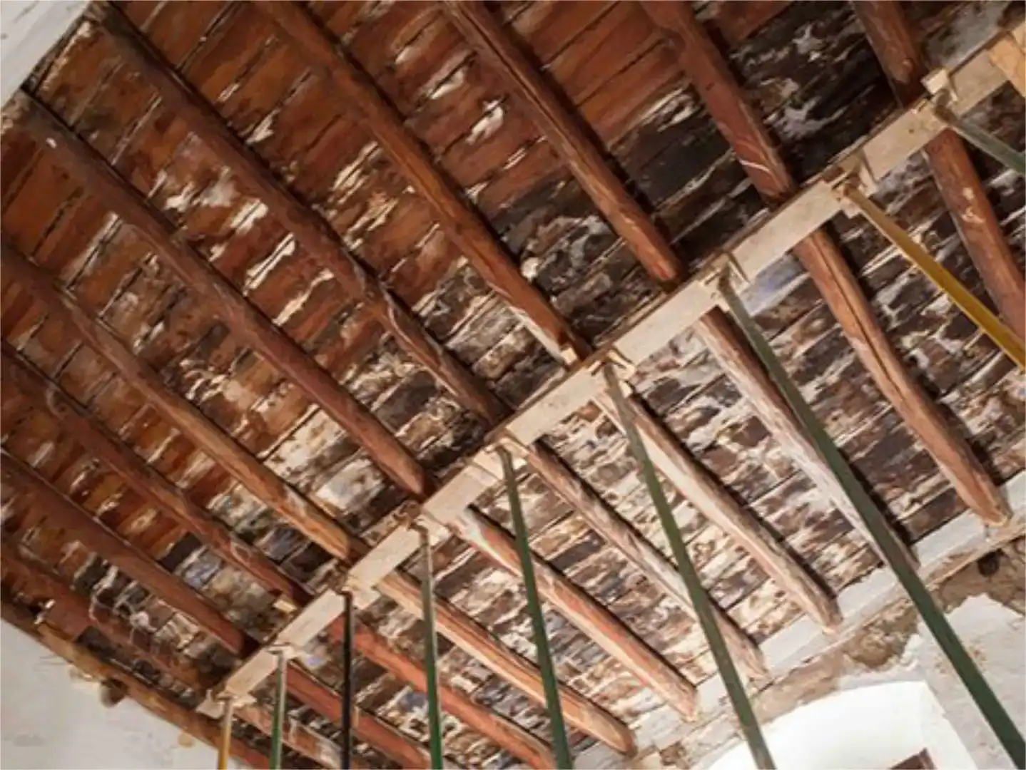 Piso en venta en Carmona con Balcón